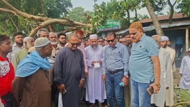 শিক্ষার্থীরা অল্পের জন্য রক্ষা
